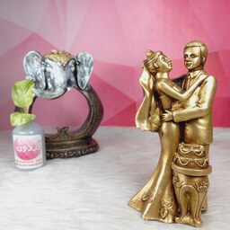 مجسمه عروس داماد طلایی کد24- مجسمه دونفره- دکوری عاشقانه - مجسمه عشق - دکوری عاشقانه دختر و پسر - مجسمه زن و مرد-گلدونه