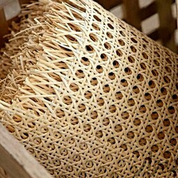 حصیر بامبو مصنوعی که طبیعی تر و مقاوم تر از حصیر طبیعی با نصب آسان ، در رنگبندی مختلف 