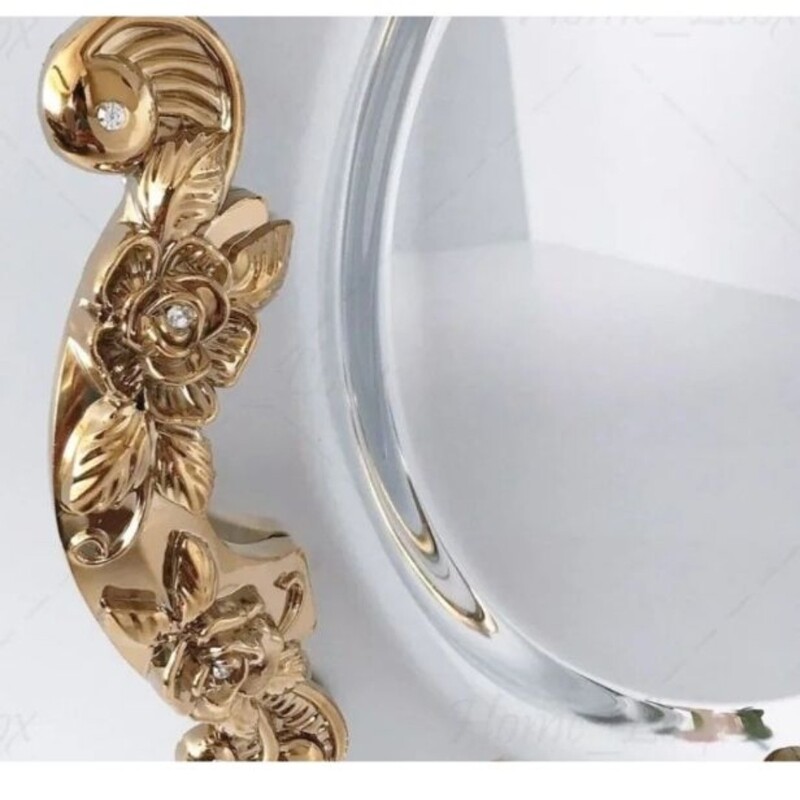 سینی استیل نگار گرد سایز متوسط مدل گلستان نقره ای دسته طلایی 