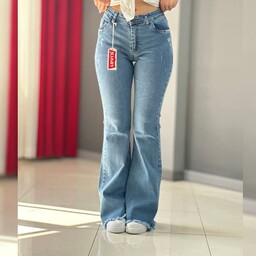  شلوار جین بوتکات دمپا ریش آبی روشن شلوار جین زنانه بوتکات دمپا ریش سایز38 تا 48.