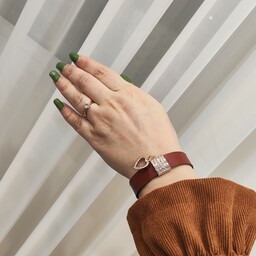 دستبند چرم طبیعی دست ساز دستبند زنانه چرم طبیعی