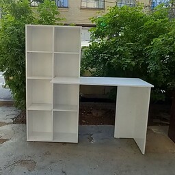 میز به همراه کتابخانه( پس کرایه)