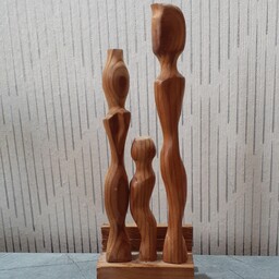 مجسمه چوبی دکوری دست ساز طرح خانواده