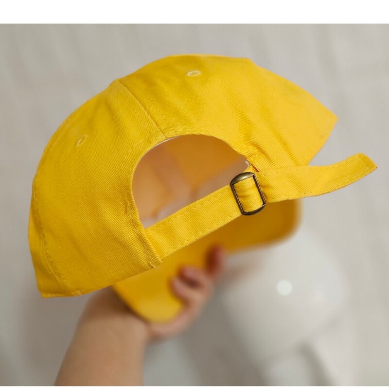 کلاه آفتابی زرد جیغ R  پسرانه مردانه زنانه دخترانه  ضد تعریق وارداتی  نقاب دار ژورنالی آفتابگیر  بهاره تابستانه اسپرت 