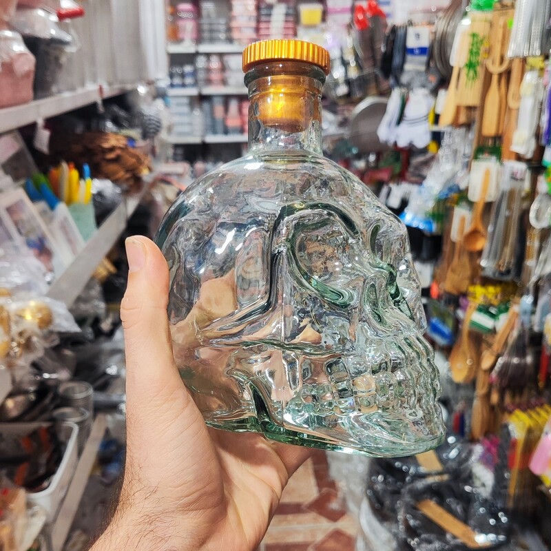 بطری شیشه ای یک لیتری طرح جمجمه