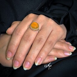 انگشتر نقره عقیق یمن پرتقالی زیر سنگ تربت کربلا و حرز پوست 