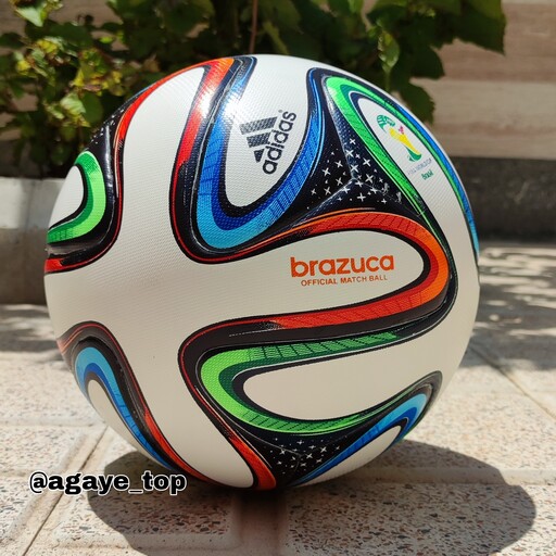 توپ فوتبال برازوکا