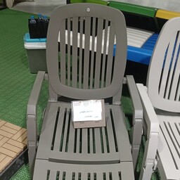 صندلی  استخری تاشو 3 تیکه در رنگ بندی متفاوت پلاستیک درجه یک مواد نو 