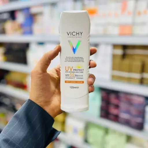  ضد آفتاب SPF50 ویشی Vichy مدل cPROTECT SKIN DEFENSE DAILY CARE   حجم 125