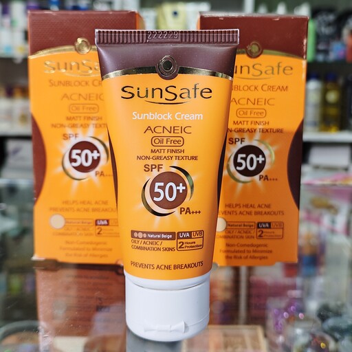 کرم ضد آفتاب بژ طبیعی SPF50 فاقد چربی سان سیف مناسب پوست های چرب و آکنه ای 50 میلی لیتر