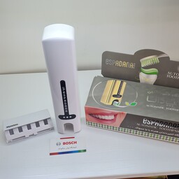 جامسواکی به همراهِ دستگاه خمیر دندان اسپادانا   رنگ سفید طراحی زیبا استفاده آسان