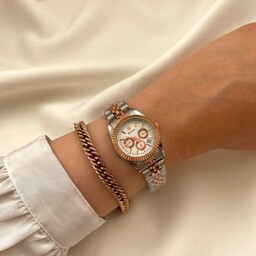 ساعت زنانه رولکس طرح سه موتور صفحه سفید نقره ای رزگلد همراه دستبند