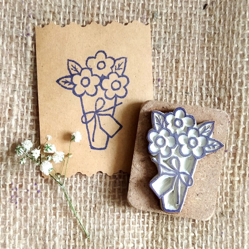 مهر دستساز طرح دسته گل کوچک مناسب زیبا کردن کاغذ و بسته بندی ساخت تگ