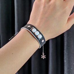 دستبند زنانه ترکیب چرم طبیعی و سنگ جید با قفل قابل تنظیم