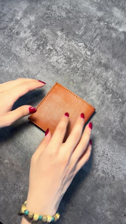 کیف پول و کارت مردانه چرم طبیعی دستدوز با حک دلخواه