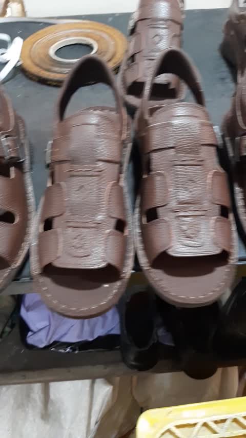 صندل مردانه چرم طبیعی