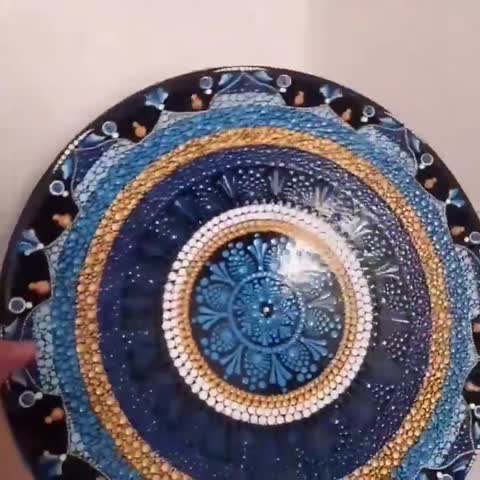 دیوار کوب سفالی نقطه کوبی شده کد 8 (پس کرایه)