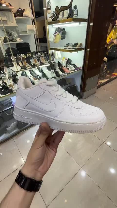 کتونی نایک لژدارمشکی سفیددخترانه زنانه کفش ونس نایکی NIKE لژ دارچرم بندی طبی سبک راحتی پیاده روی رانینگ ورزشی شیک هفتاد 