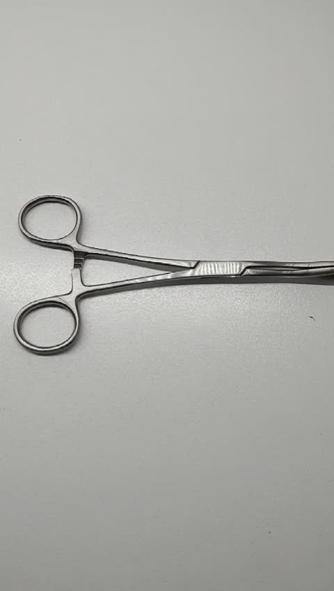 پنس جفت شیاردار (یا چاکدار) پیرسینگ ناف