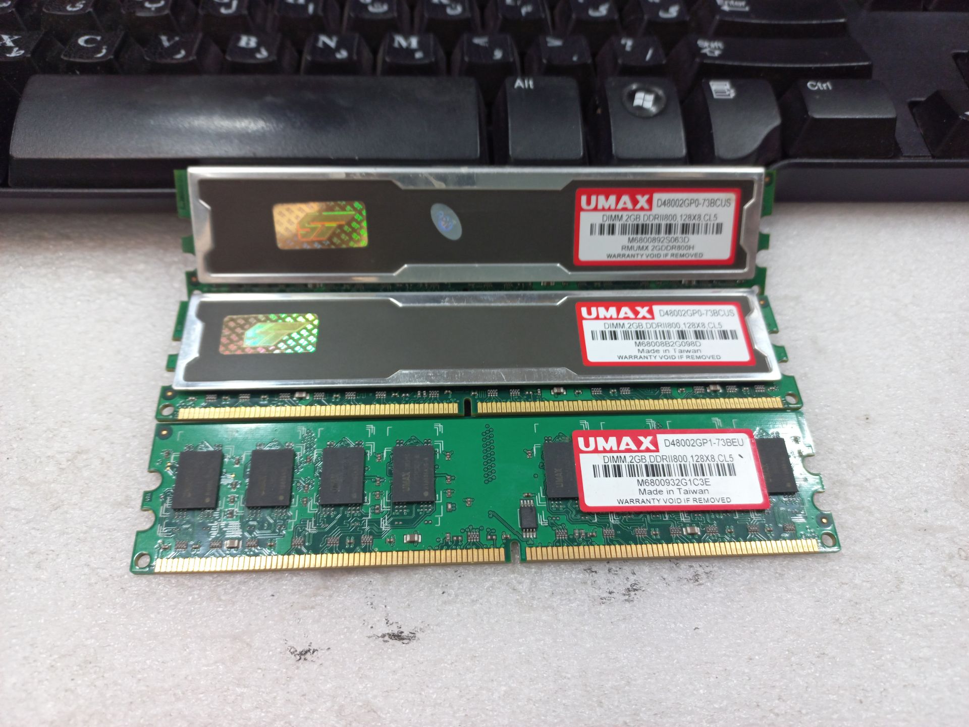رم یومکس2گیگ DDR2 باس 6400