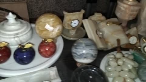 گوی سنگی مرمر عجمی قطر 6سانتیمتر (پس کرایه)