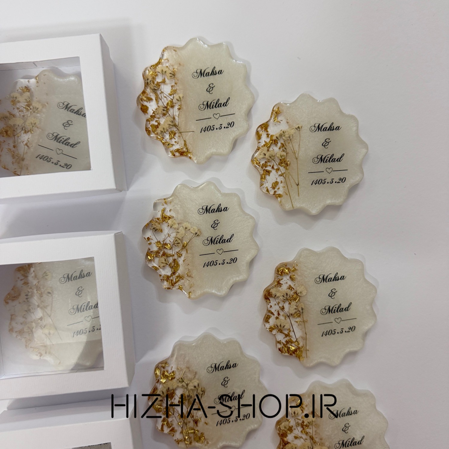 گیفت عقد و عروسی رزینی با گل عروس و جعبه در طلقی