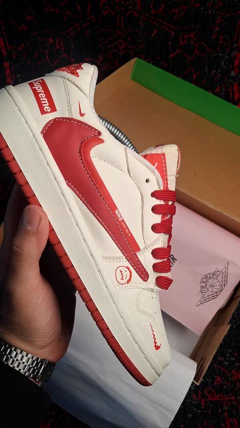 کتونی نایک جردن وان ترویس سوپریم ست Nike Jordan1 Travis