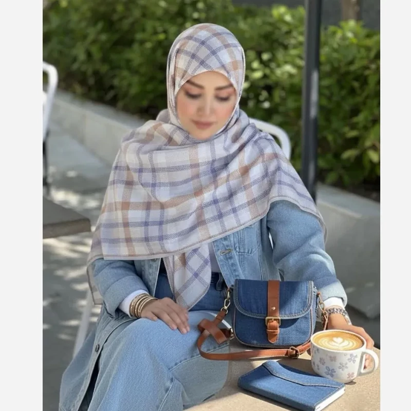 روسری نخی کاستوم طرح آسنات قواره 140 دور چرخ دوز مزونی سی تو