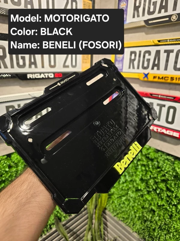 قابپلاک موتور مشکی بنلی(Benelli) با براکت
