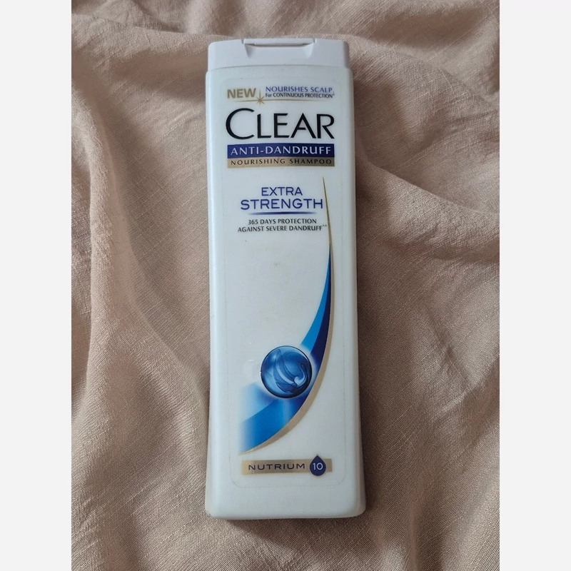 شامپو ضد شوره کلیر مدل اکسترا استرنگت Extra Strength تکنولوژی پیشرفته ضد شوره محصولات سالم وگیاهی 
