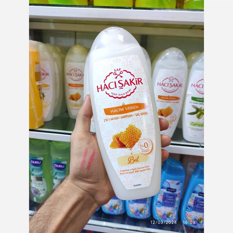 شامپو عسل حاجی شاکر ترکیه مخصوص موهای ضعیف و نازک حجم 500 میل