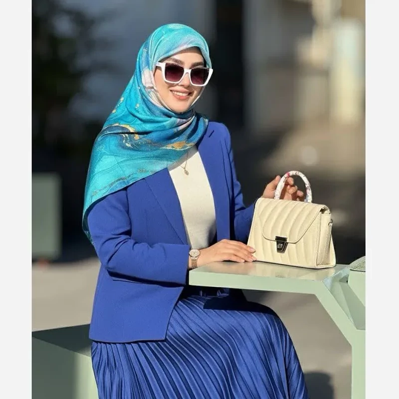 روسری طرح اطلس سیتو الهام گرفته از اقیانوس، قواره متوسط، دور دوخت