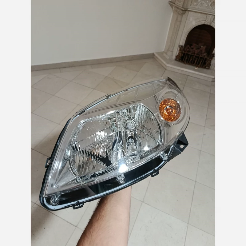 چراغ جلو چپ رنو ساندرو