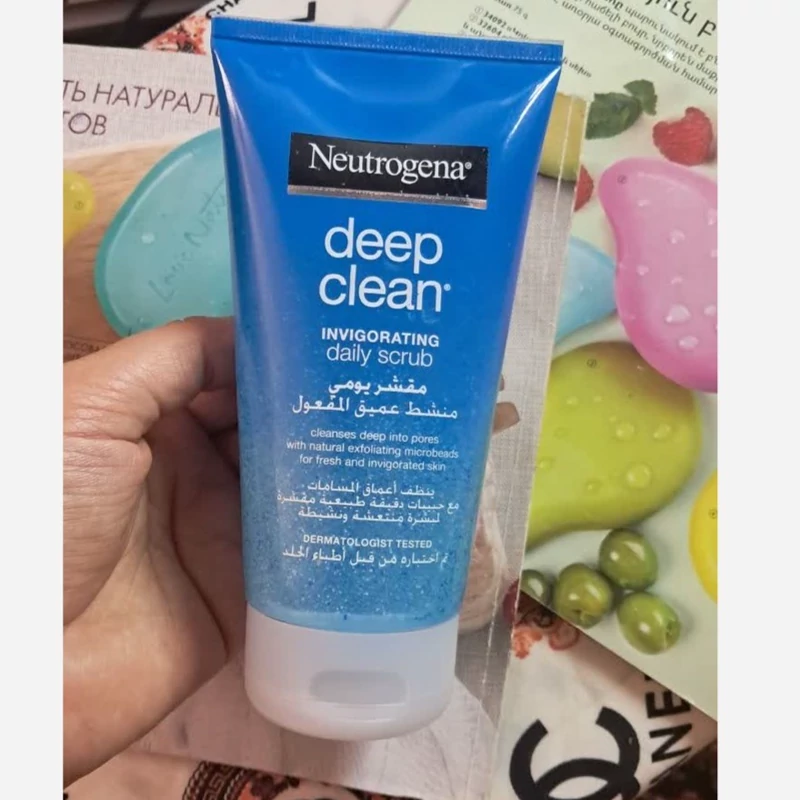 اسکراب روزانه Neutrogena مدل Deep Clean