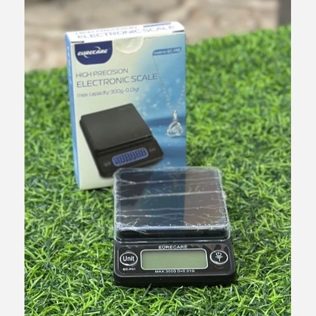 ترازو آزمایشگاهی 300 گرم با دقت یکصدمEC-P01