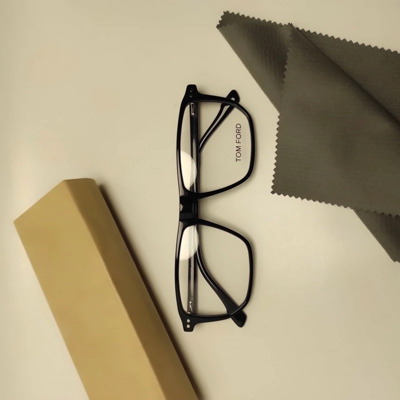 عینک طبی کائوچو اسیتیت TOM FORD کد 2434