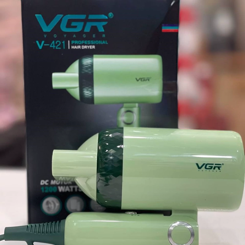سشوار مسافرتی وی جی آر مدل V-421 با باد سرد و بدنه مستحکم