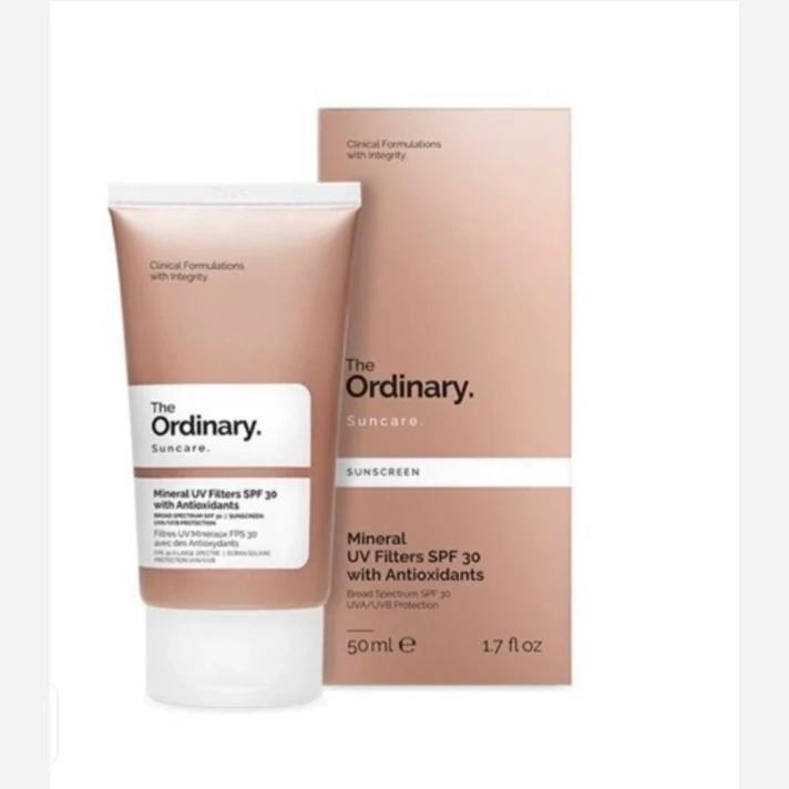 ضد آفتاب مینرال SPF 30 با آنتی اکسیدان اوردینری (قیمت پایین بدلیل افتتاح غرفه)