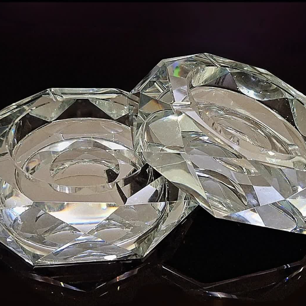زیرسیگاری کریستال چک