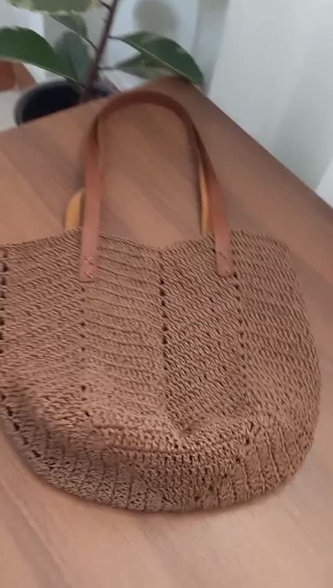 کیف لاله رافیا رنگ قهوه ای