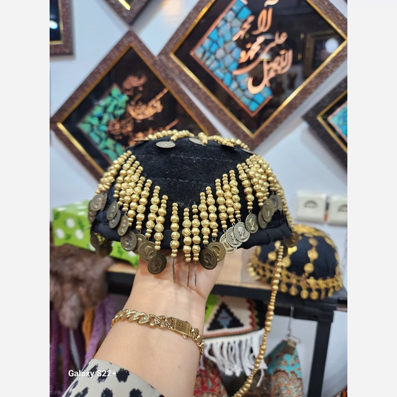 کلاه سنتی مهره دار