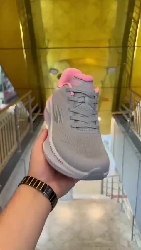 اسکیچرز طبی مخصوص بانوان بسیار نرم راحت سبک 