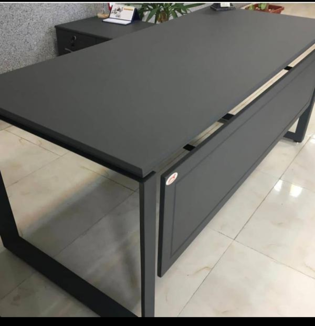 میز کارمندی M_108