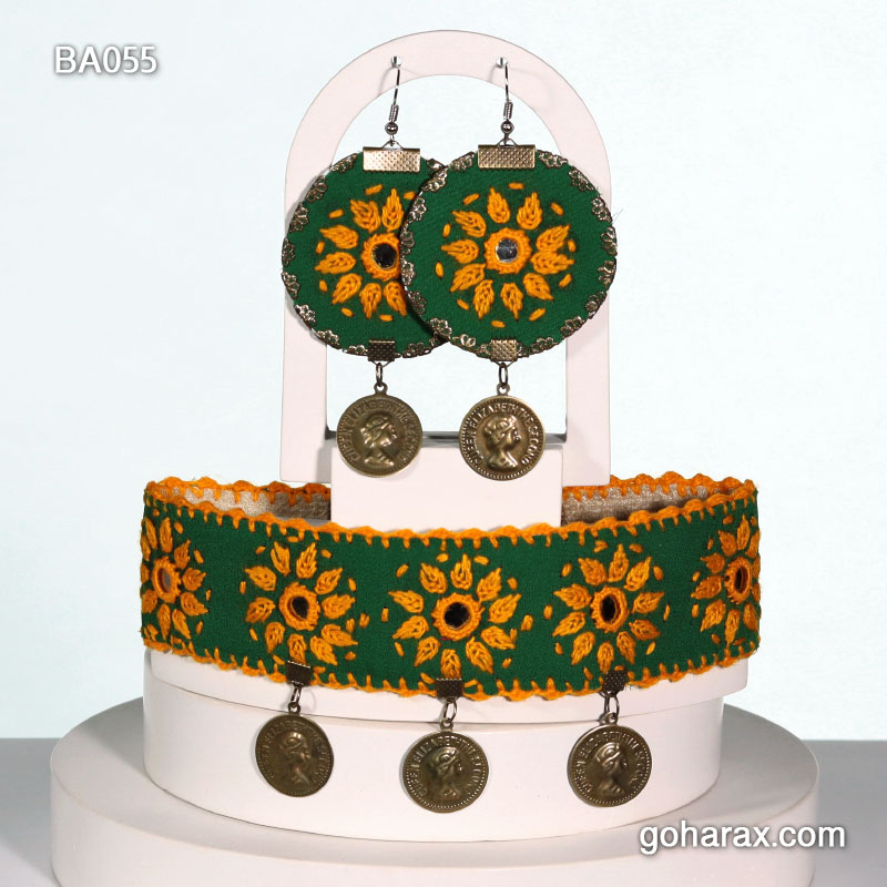 ست طوق گردن و گوشواره سوزن دوزی بلوچی آینه کاری شده دست ساز | code:ba055