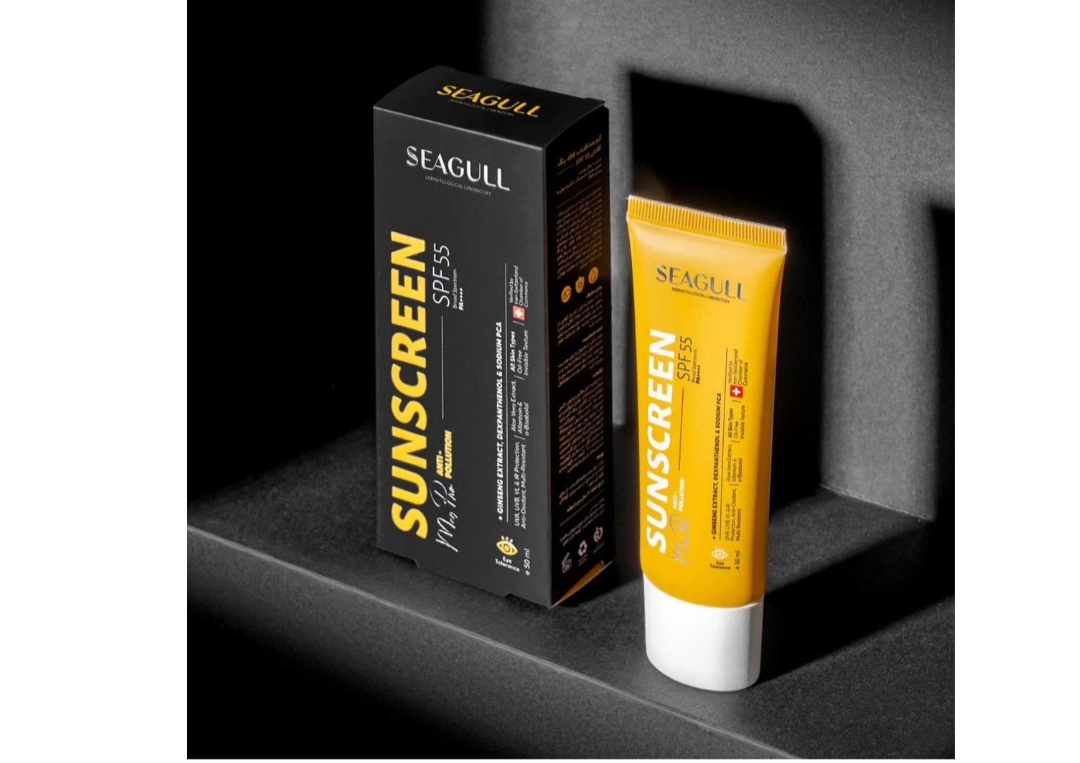 کرم ضدآفتاب فاقد رنگ سی گل مناسب آقایان SPF55,حجم 50ml