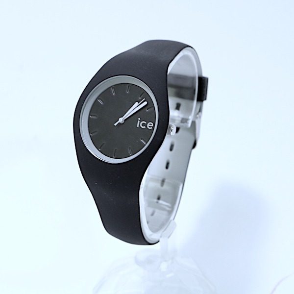 ساعت آیس Ice watch دو رنگ مشکی سفید