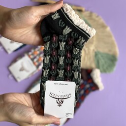 جوراب مچی زنانه گلدوزی شده با لبه های توری چین دار رنگ مشکی