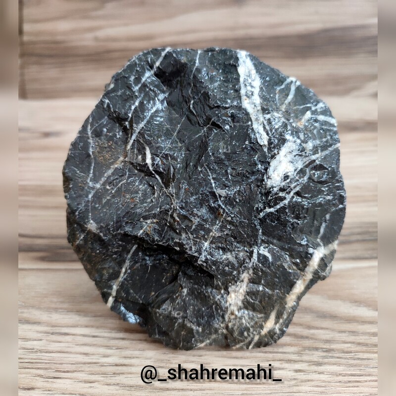 سنگ آکواریوم( کد 3)دکوری طبیعی سنگ رایو مشکی
