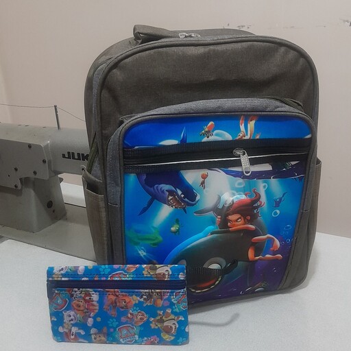 کیف مدرسه دلفین و پسر