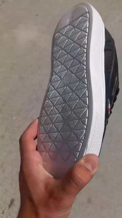 کتانی مردانه Reebok مشکی